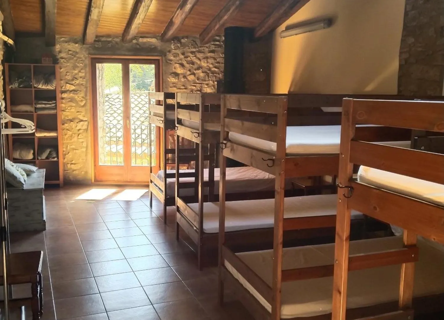 El Refugi Hostel Arboli 0*,
